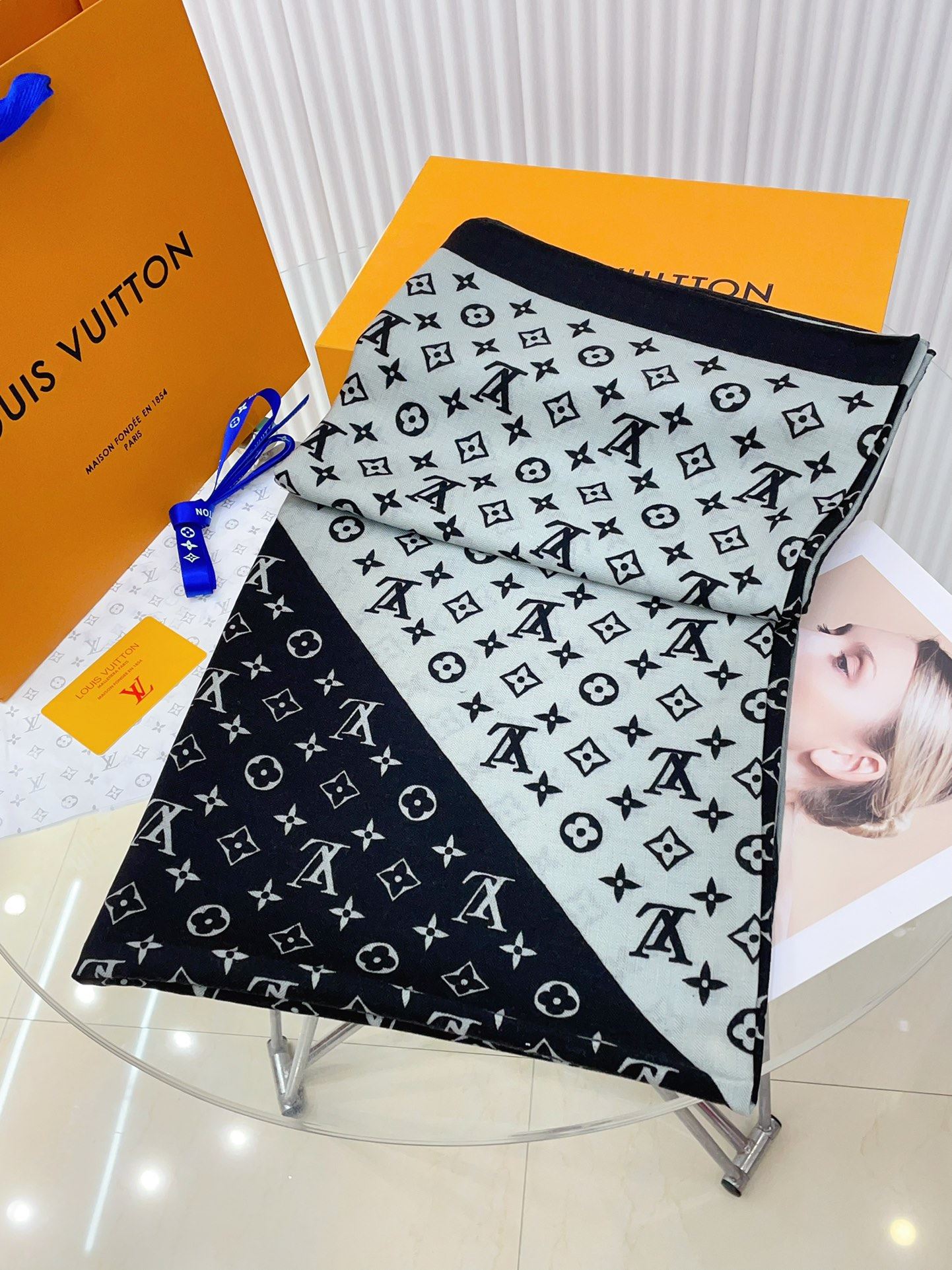 Louis Vuitton Scarf